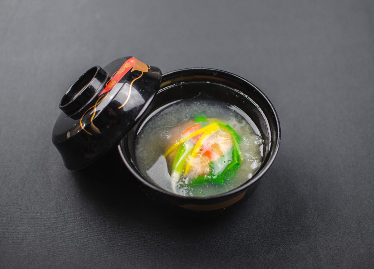 旬の食材を使用した今月の一品